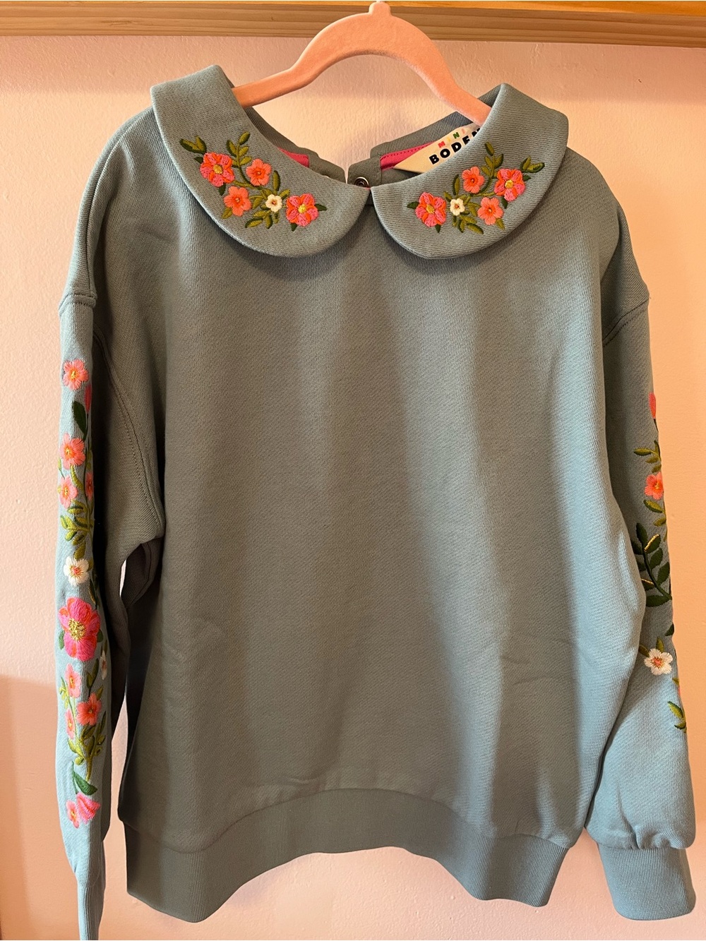 NWOT Mini Boden Floral Embroidered Peter Pan Collar Sweatshirt girls 6/7